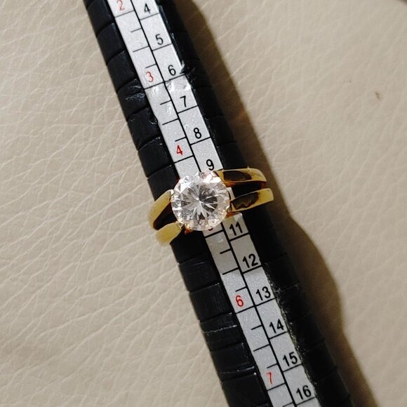 Gold Tone Ring 18KT GE 8mm Round Clear Simulated Diamond Center Stone - Picture 2 of 8